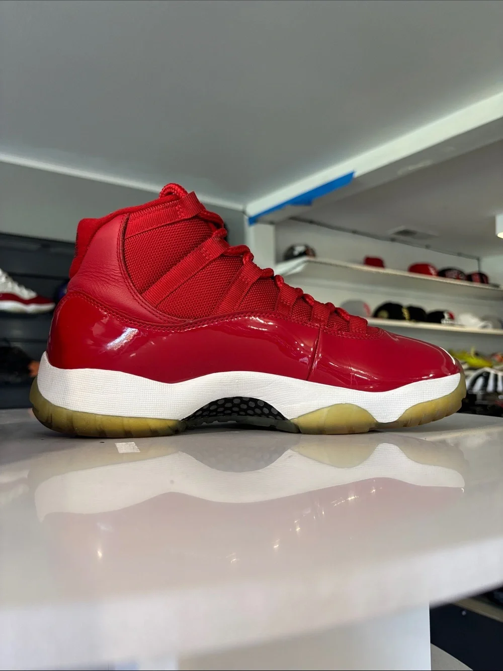 Air Jordan 11 Retro Mens Size 8